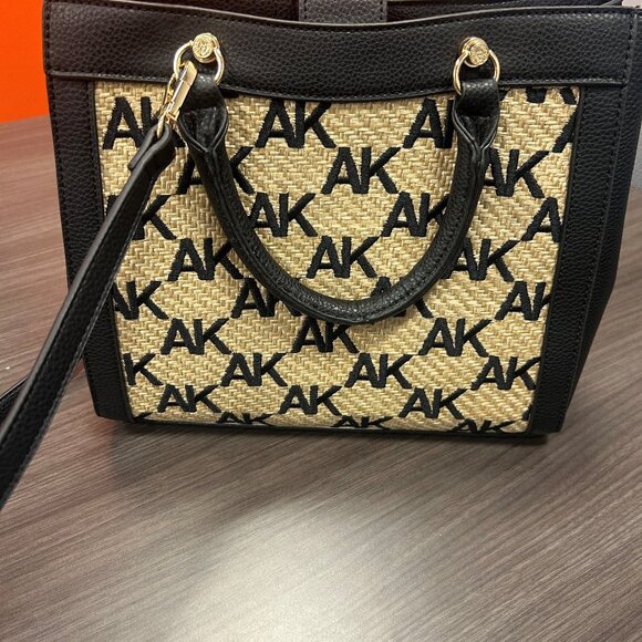 Anne Klein NWT Crossbody or Top Handle Purse - Picture 8 of 8
